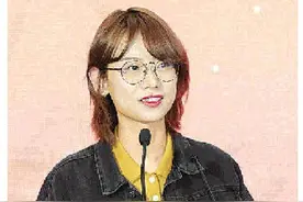 脱口秀演员赵晓卉获聘代言人图片