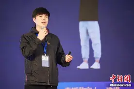 虎牙李萌：技术驱动内容创新，融媒体协作推动视听行业发展图片