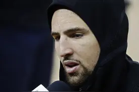 震惊全美篮坛！汤普森跟腱撕裂赛季报销，再休战一年前途迷茫图片