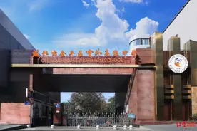 还记得成都一环路的实外老校区吗？明年将变身一所全新高中图片