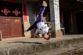 5岁女孩每天翻跟斗100个走红背后：3岁寒假去嵩山习武，单亲妈妈希望她勇敢自信图片