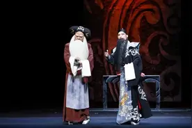 新版评剧《钟离剑》完成首轮演出图片