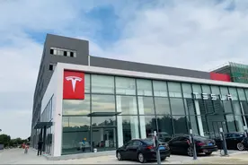 天上掉馅饼？特斯拉推出“白嫖”合同：0首付提车，双证即可办理图片