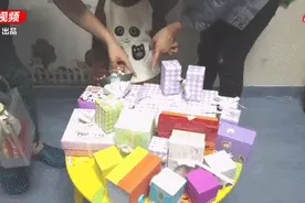 医生给病人“送礼”！咋回事？图片