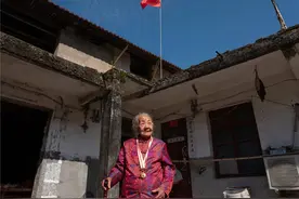 丽水这位百岁奶奶真洋气！戴帽子穿潮牌，品红酒喝咖啡吃牛排……图片