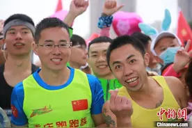 2020重庆铜梁原乡风情马拉松开跑 奥运冠军王丽萍助阵图片