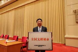 广西桂林市获“全国文明城市”称号图片
