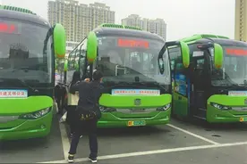 本市新添两条城际公交线路图片