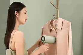 澎湃好物 |你的衣服好皱啊！给我2分钟，帮你熨平图片