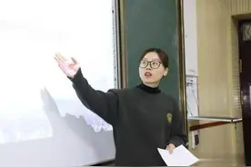 远赴陕西绥德支教，孔鑫为留守儿童 找到了“扬州爸妈”图片