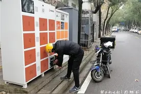 电动车“共享电池柜”现身武汉，外卖员快递小哥扫码就能换电瓶图片