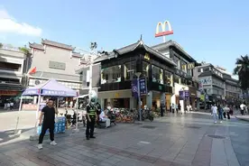 从“深圳墟”到国际消费中心，沉淀百年历史，东门步行街再起芳华图片