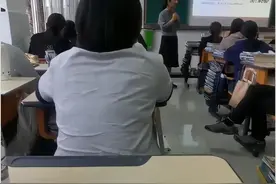 “我没有尽力，也没有放弃！”宁波妈妈去开家长会，座位上一张字条让她瞬间泪崩……图片