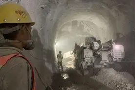 贵阳轨道交通3号线花花区间隧道小里程右线贯通图片