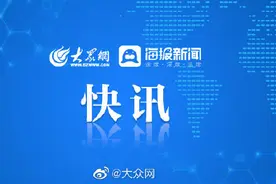 2021年起，山东60岁以上老人免费坐公交图片