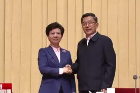谌贻琴辞去贵州省长职务，李炳军任代省长图片