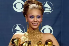 第63届格莱美提名名单揭晓，Dua Lipa入围6奖激动到哭，The Weeknd炮轰格莱美腐败图片