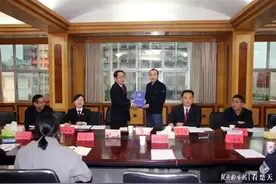 男子驾照被扣，竟然又租“共享汽车”醉驾，检察官跟进办了一件漂亮事……图片