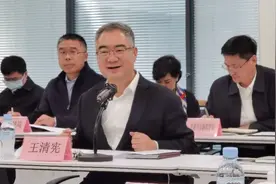 市委书记“督战”卡奥斯：争分夺秒加速“裂变”！海尔集团总裁：不成功便成仁图片