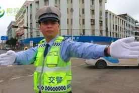 讲述海南交警故事 | 定安交警邓京顺：舍小家为大家 秉公执法不徇私情图片