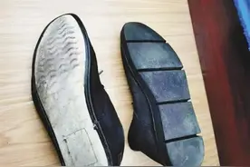 一只鞋底不见了，背后故事太好哭图片