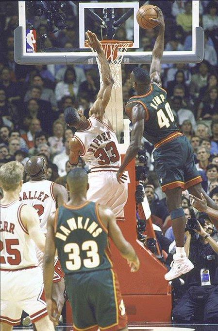 祝肖恩-坎普51岁生日快乐:最惨无人道的扣将