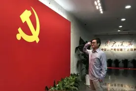 感动无数上海人的王海滨，领证了！岳父对他说：把女儿嫁给你，敬佩你是个英雄图片