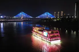 视频｜宜宾：三江汇合灯光璀璨 尽显城市活力图片