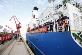凭什么它能“一口气”下潜到海底10000多米？图片