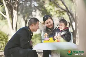 军旅16载，一位老兵“三过家门”背后的爱与感动……图片