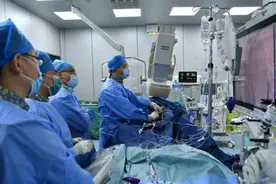 北医三院开心脏瓣膜病门诊，换瓣可以不开胸图片