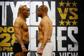 百岁大战！泰森和小罗伊-琼斯战成平局图片