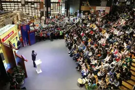 著名动物小说作家沈石溪亮相深圳书展图片