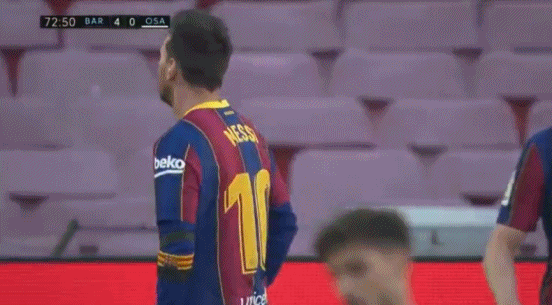 梅西进球后换球衣致敬马拉多纳：永别了，迭戈图片