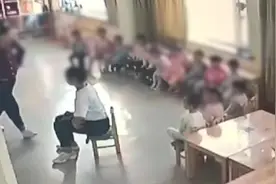 长春“男童遭幼师掐打”事件回应：涉事女教师被解聘，警方正在调查视频封面