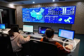 老旧小区加装电梯 重庆市民可提公积金支付图片