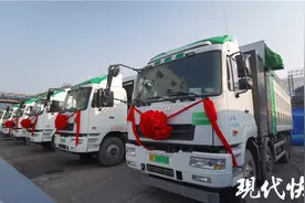 一年减排1000吨！江苏首批15辆港口新能源重卡正式投用图片