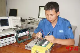 孙志强：给数控设备做维修的工匠人图片