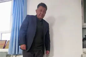 他的小发明给村民带来好收入图片