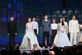 红人馆 | 这个00后谋女郎，灵图片