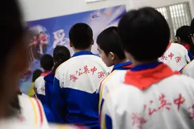 16城流动儿童入学：沪京最难杭州最易，“抢人大战”缓解入学难度图片