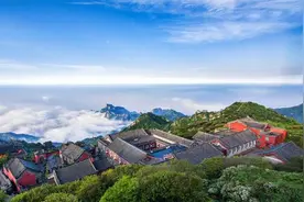 山东修订泰山保护条例：景区内捡拾带离山石，最高罚款2万图片