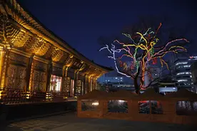 韩国高考倒计时 考生家长前往寺庙为孩子祈福图片