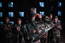 从军16年，这是老兵离开前的72小时……图片