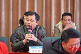 农民工在这里当上了“技术评委”图片