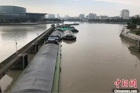 无需换乘一船直达 杭甬运河开启“河海联运”新篇章图片