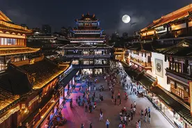 法国高级时装品牌LANVIN时装秀首进上海，400岁豫园变身“国潮街区”图片