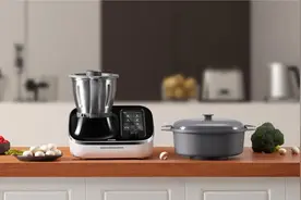 小米有品众筹全自动料理锅：自动切菜+煎炒烹炸图片
