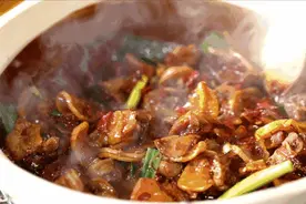 这几种蔬菜晒成干，比新鲜的还好吃，久放不坏，冬天炖肉特别香图片