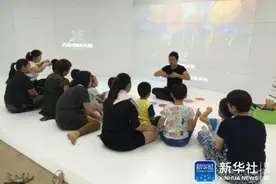 他为“星星的孩子”做能力评估图片